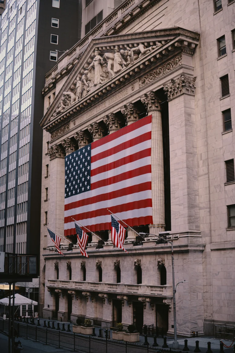 كيفية الاستثمار في الأسهم الأمريكية